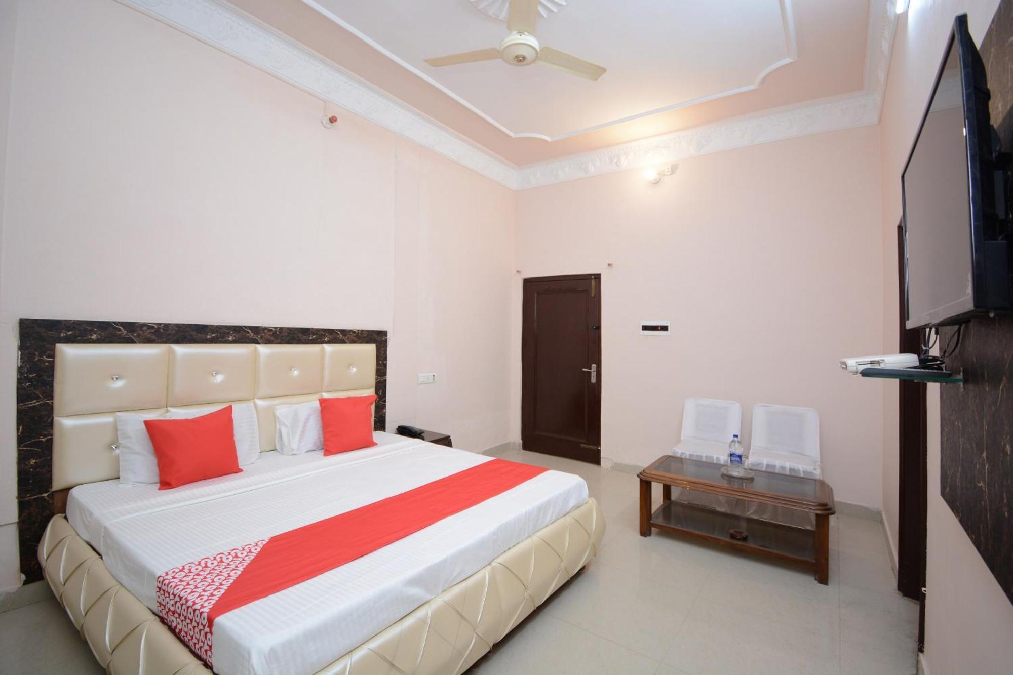 Hotel Asia Palace Pathankot Exterior photo