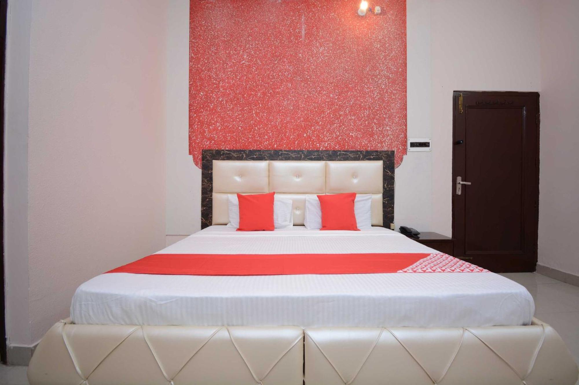 Hotel Asia Palace Pathankot Exterior photo